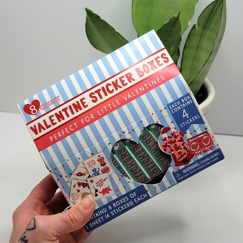 Valentine's Day | party bundle set | NWT - Picture 4 of 5
